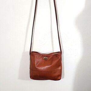 Margot turnlock brown leather preppy crossbody purse
